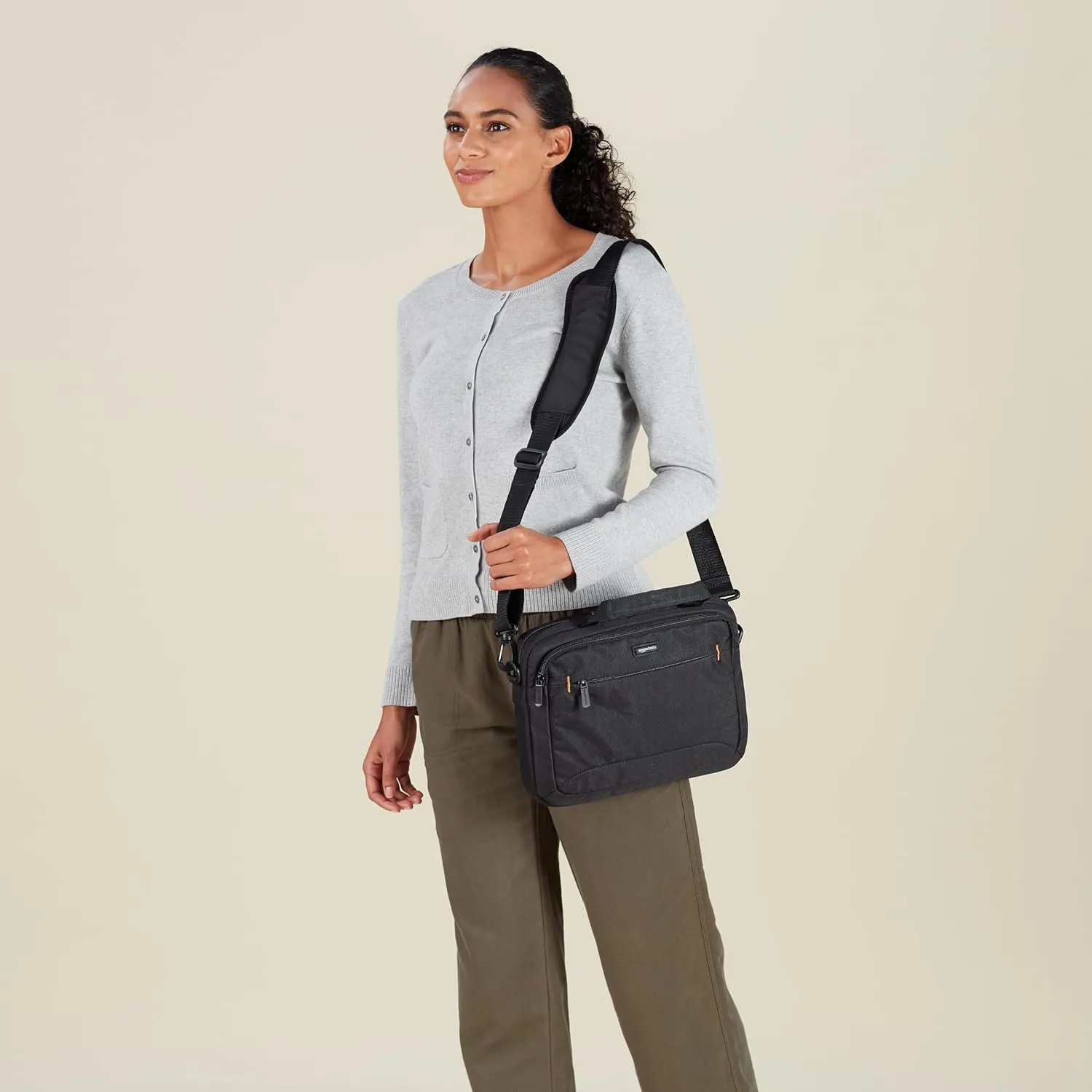 Amazon Basics Laptop Carrying Case Shoulder Strap, 1-pack, 11.6 inch, Black