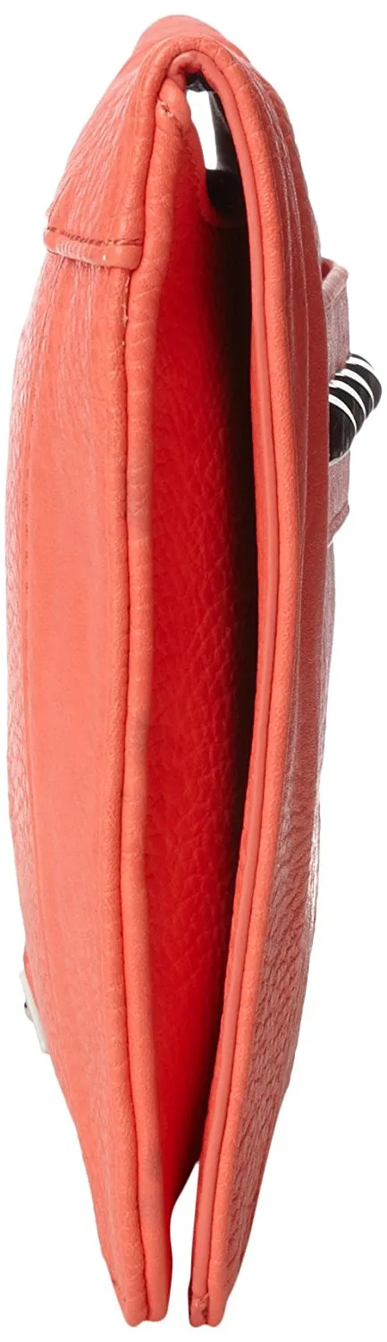 BCBGeneration Quinn APX037GN Clutch