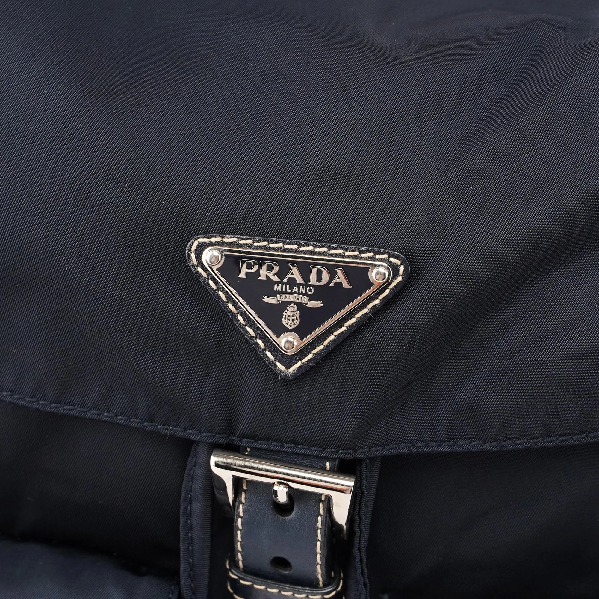 BZ2811 Navy Backpack