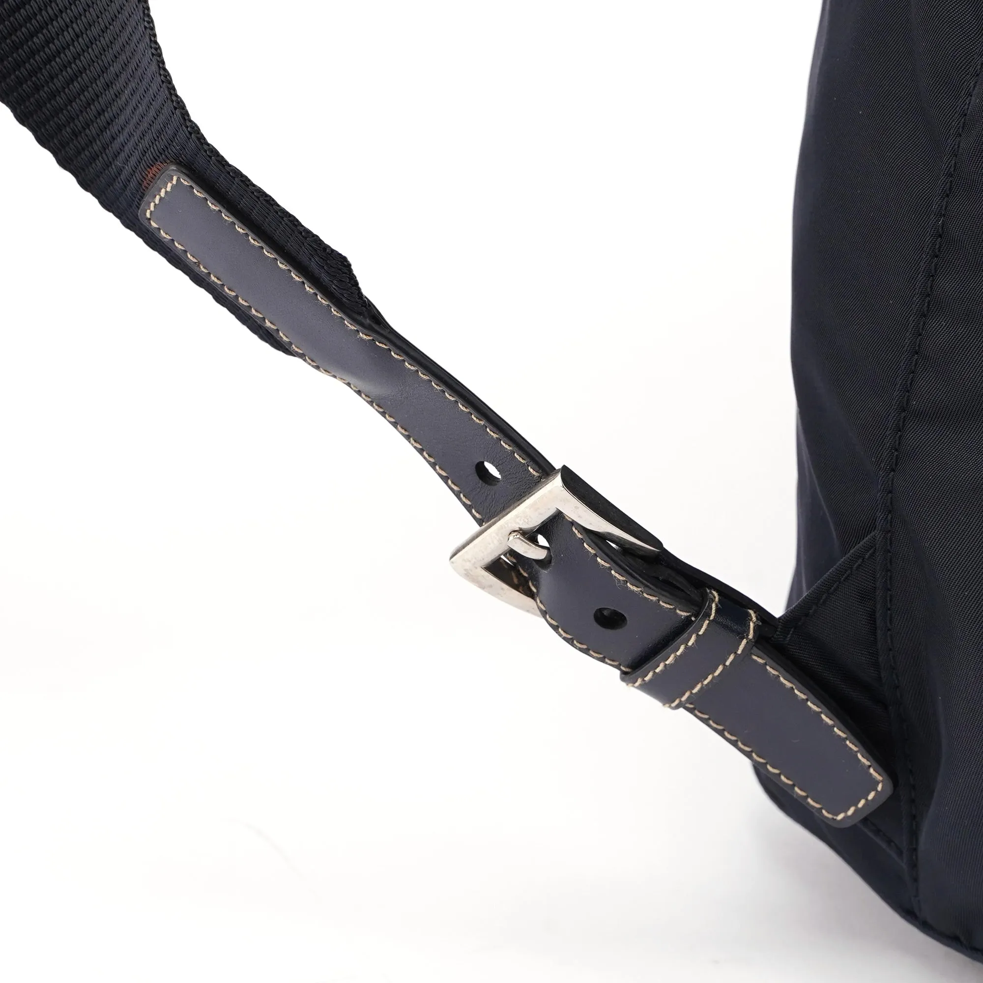 BZ2811 Navy Backpack