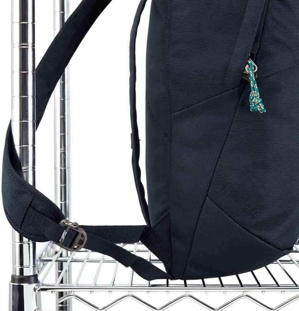 Craghoppers Adult Kiwi Classic 14 Liter Backpack