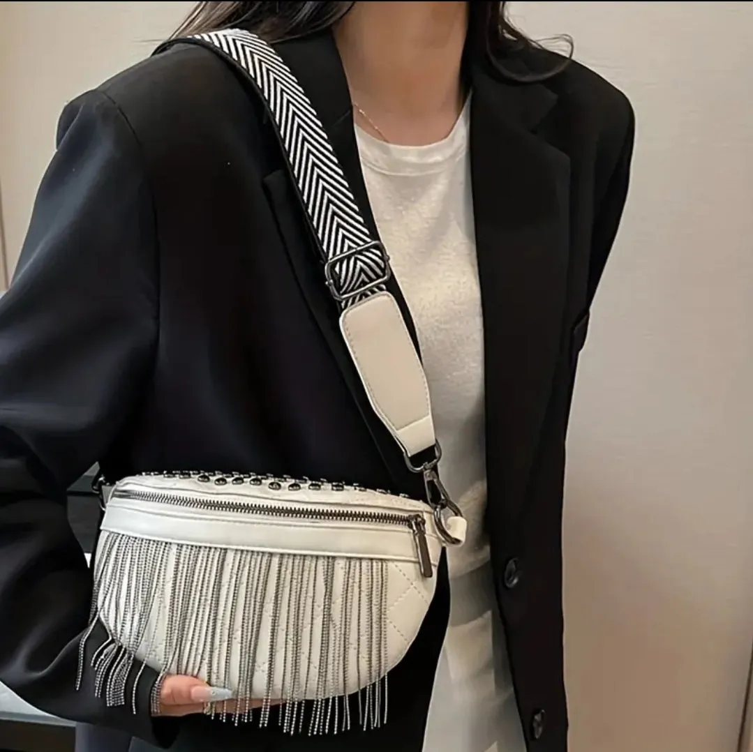 Fringe Fanny