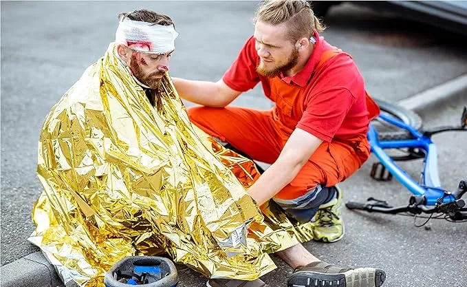 GALAXYLENSE Emergency Mylar Thermal Blanket for Survival First Aid Kits Army Outdoors Hiking Camping Bug Out Trauma Desert All Weather Condition Protection (_One Side Silver/One Side Gold)