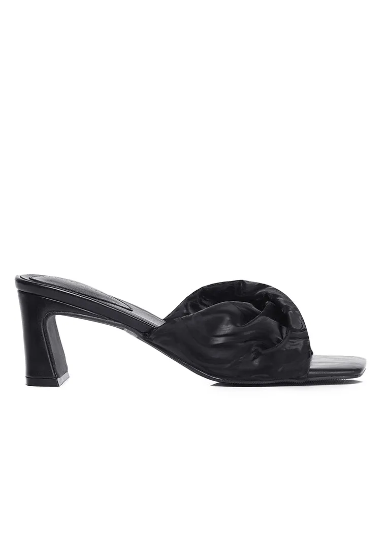 Hailey Slip Ons Mules (Black)