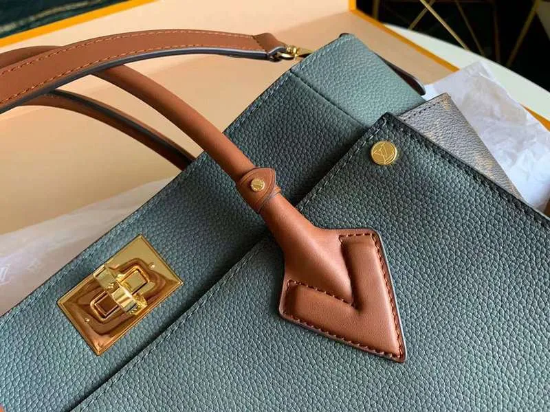 LOV2 Bags - Fashion Bags  1039