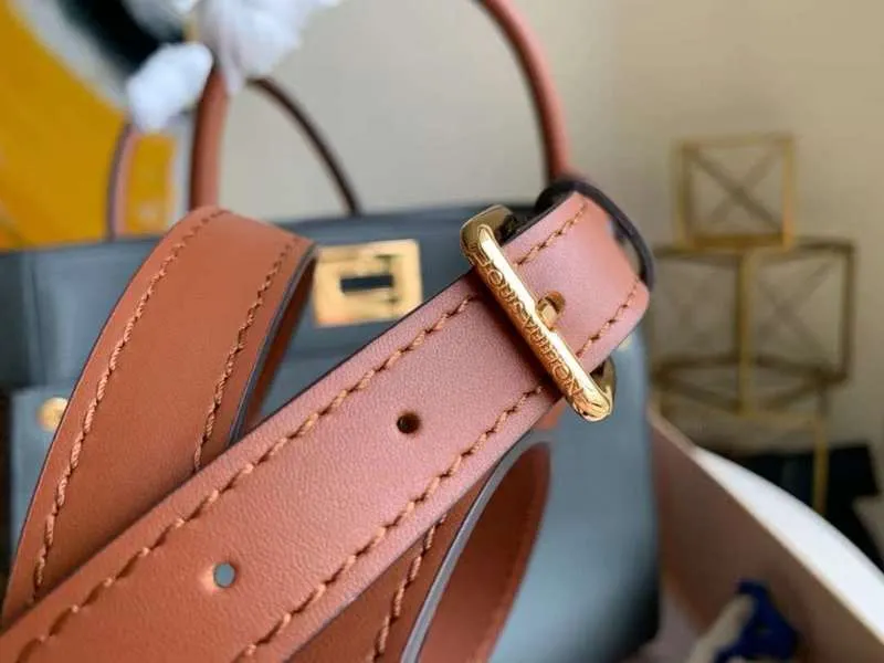 LOV2 Bags - Fashion Bags  1039