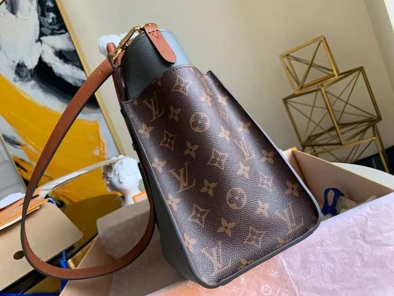 LOV2 Bags - Fashion Bags  1039