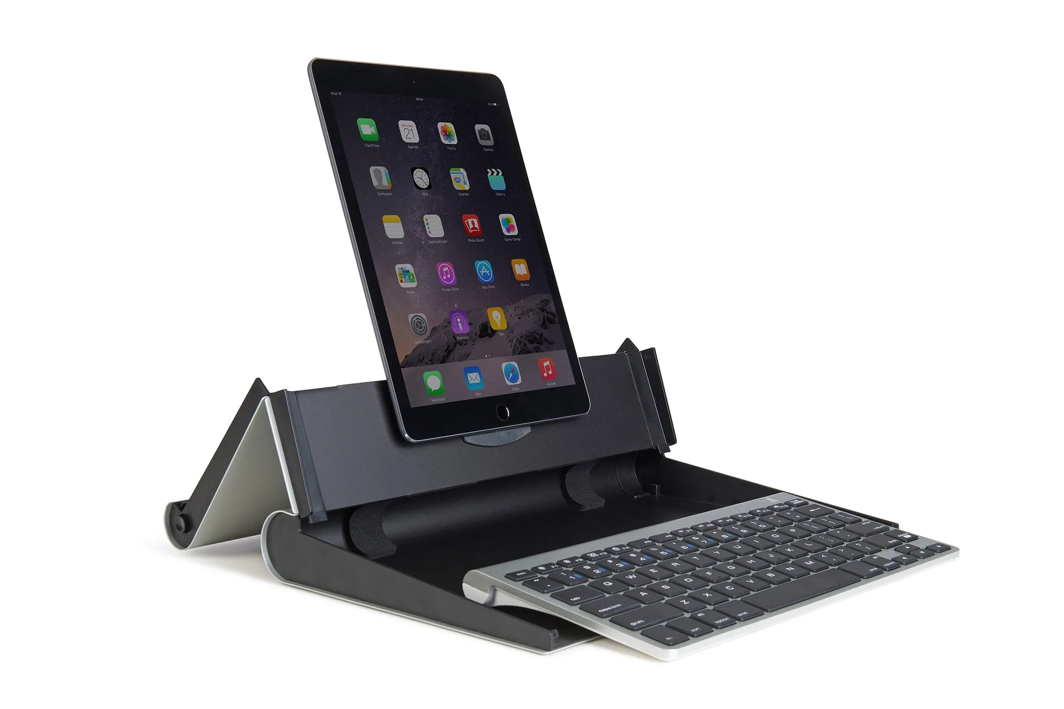 M-board 870 Bluetooth Keyboard.