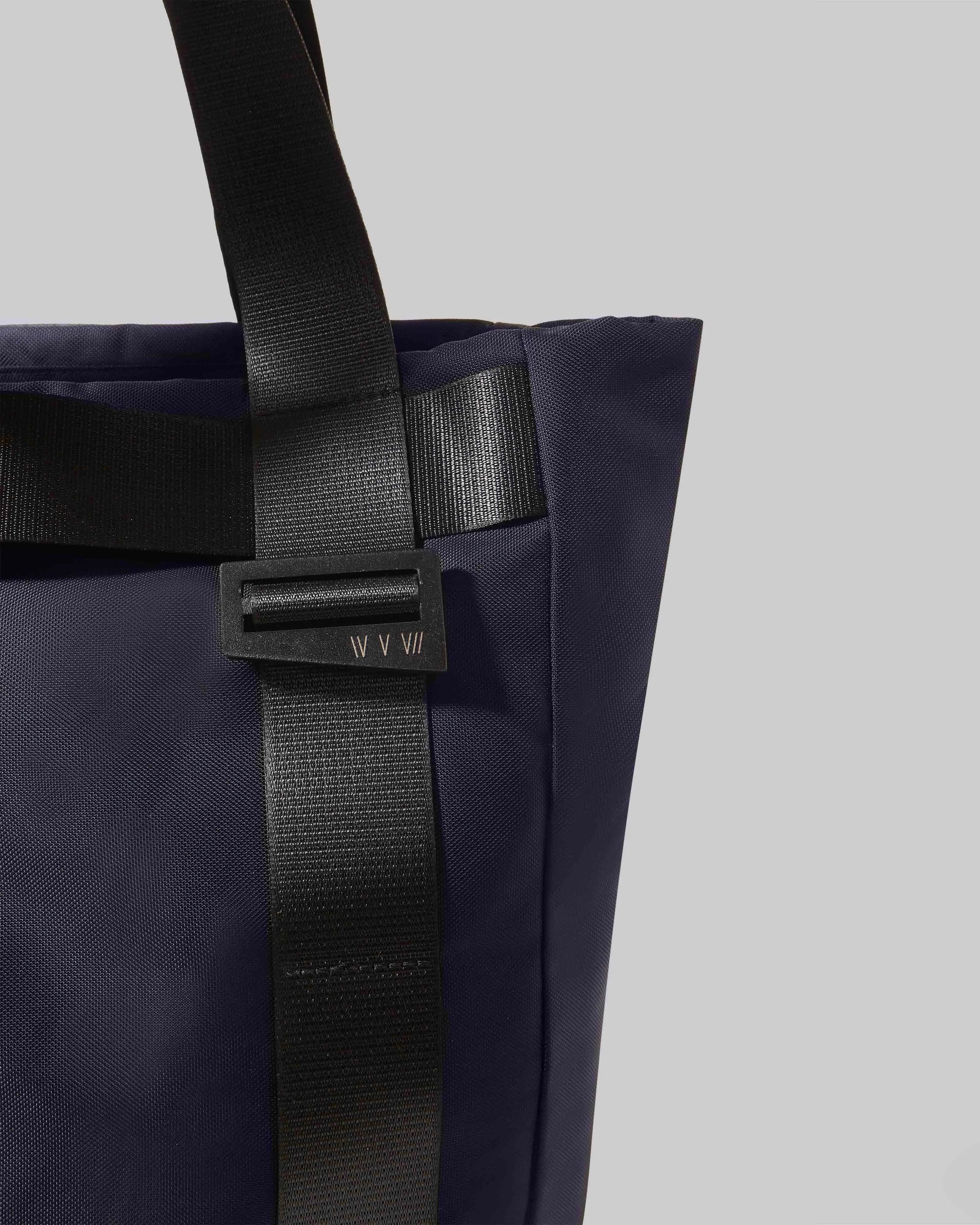 MAATHAI Tote in Econyl®