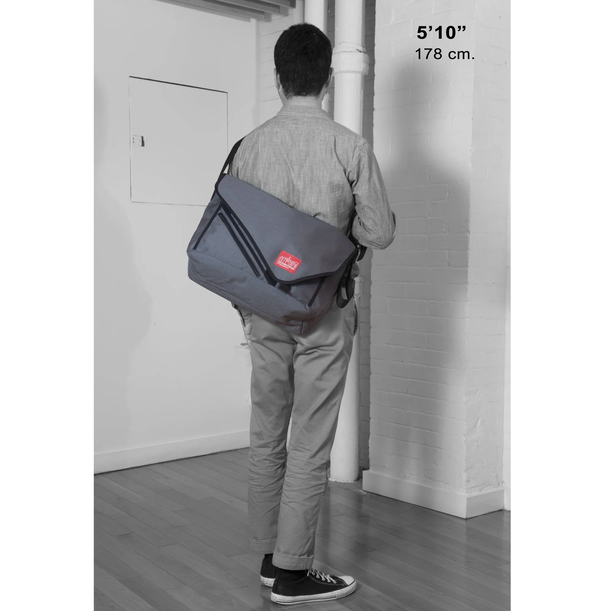 Manhattan Portage Flat Iron Messenger Bag