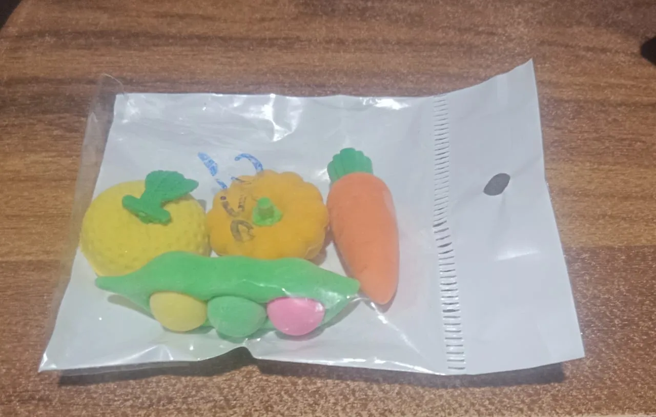 Mix Design Fancy & Stylish Colorful Erasers (1 Set / 4 Pc Set)