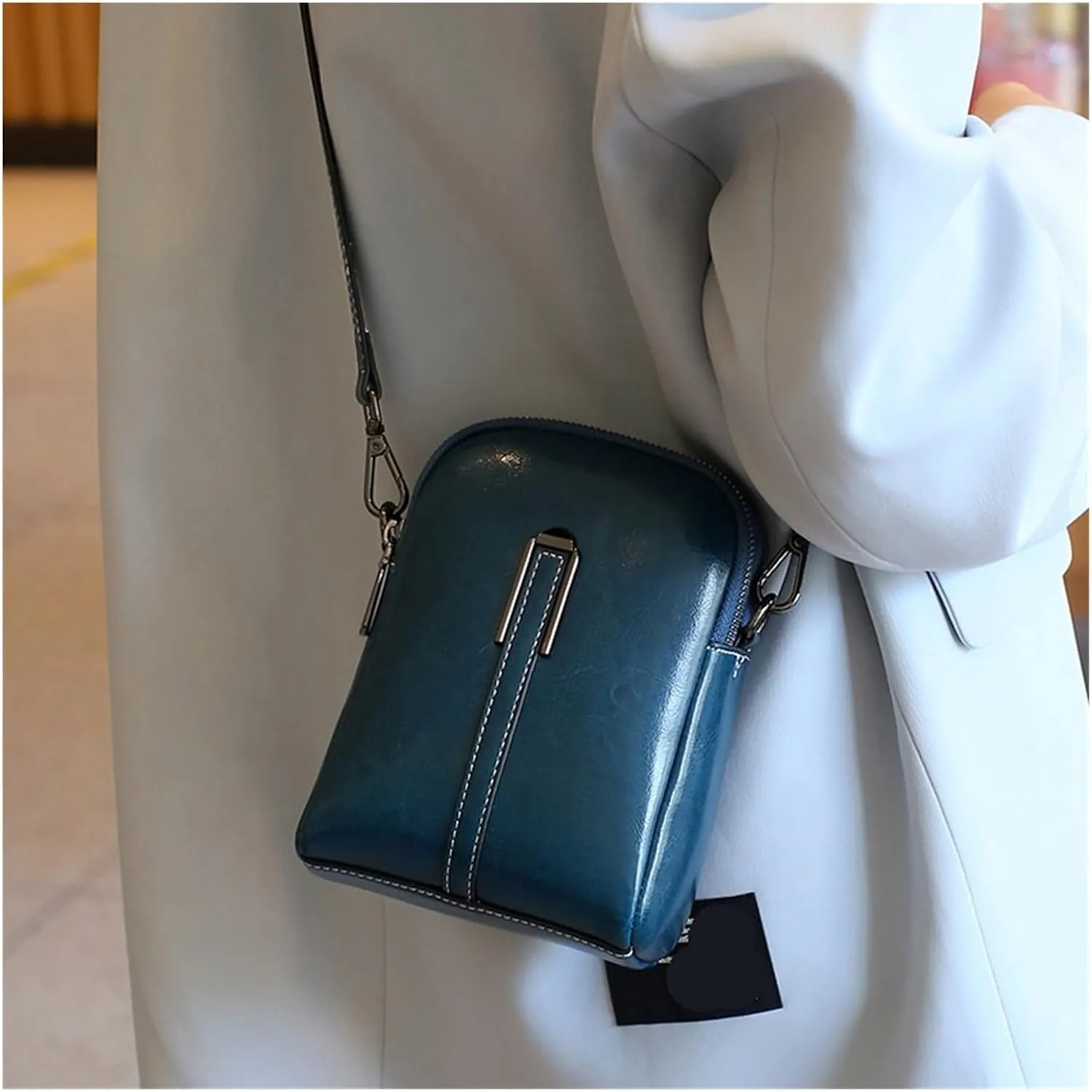 Summer Phone Bag Women's Oil Wax Cowhide Leather Crossbody Bag Fashionable and Casual Shoulder Bagladies' Small