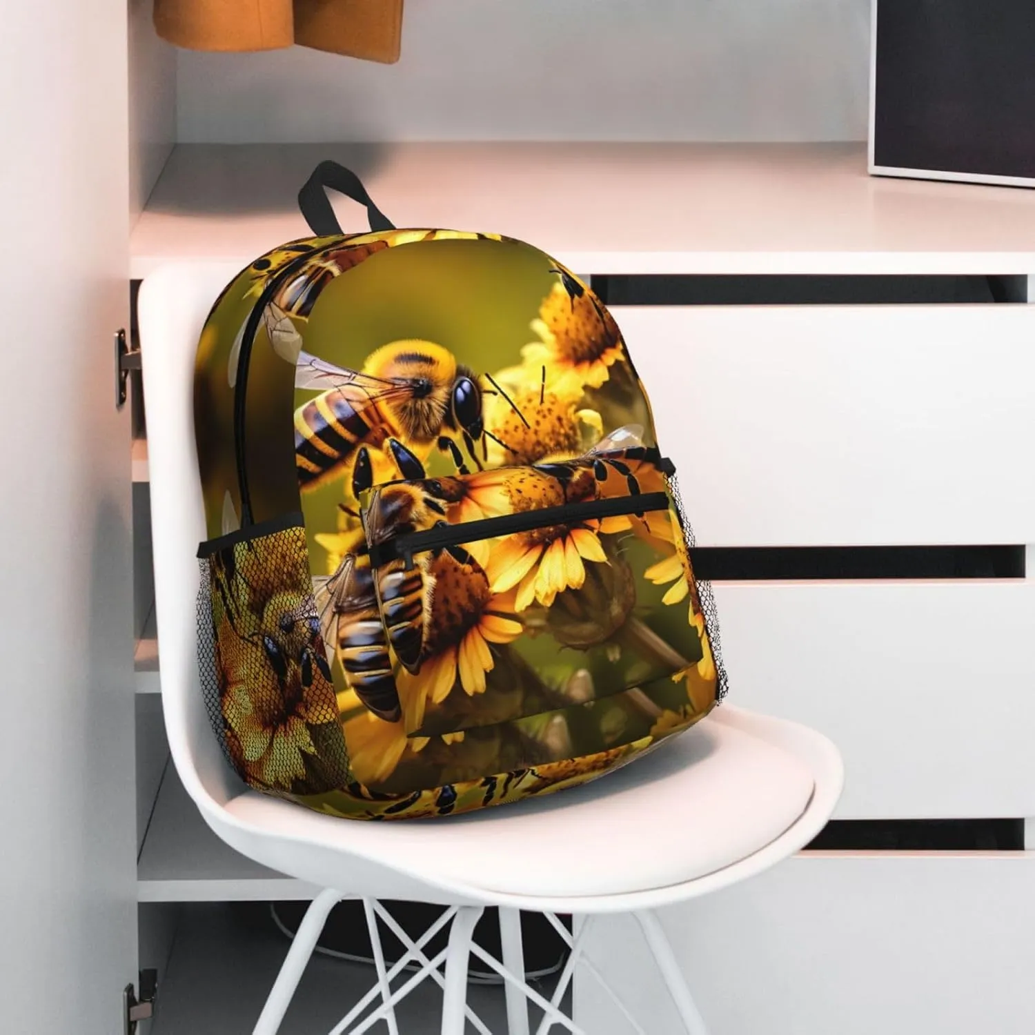 WURTON Rural Honey Bees Flowers Print Backpacks Casual Work,Travel,Outdoor Activities Fashionable Bag Unisex Daypacks